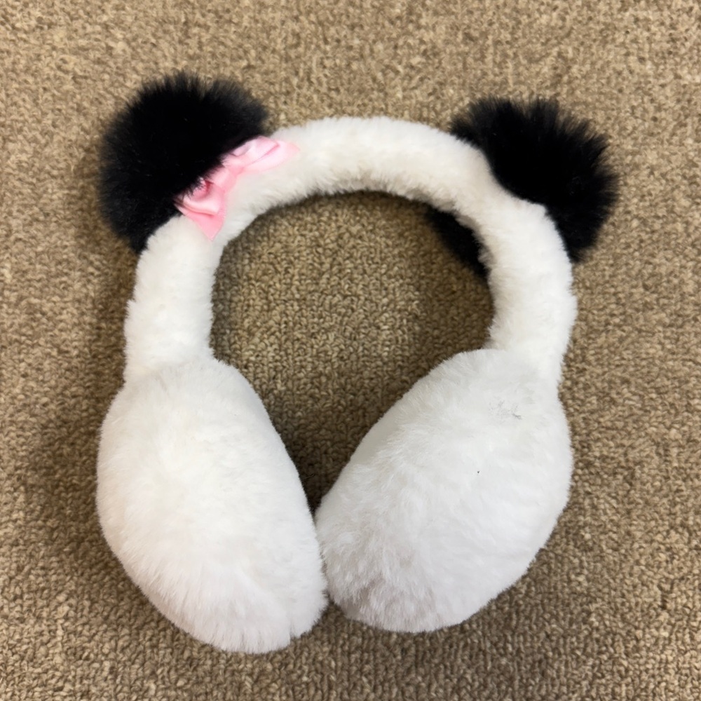 ⚡️3/$20⚡️Girl’s Panda Ear Muffs